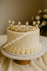 Tiara/korona tortadekoráció - arany, gyöngyökkel