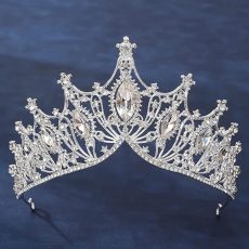 Tiara/korona tortadekoráció - ezüst színű